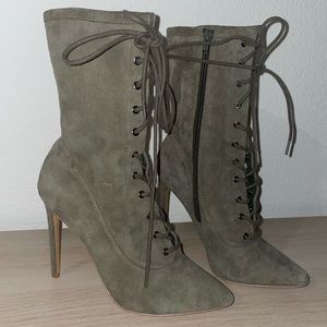 Steve Madden - Women’s Suede Olive Lace-Up Boots